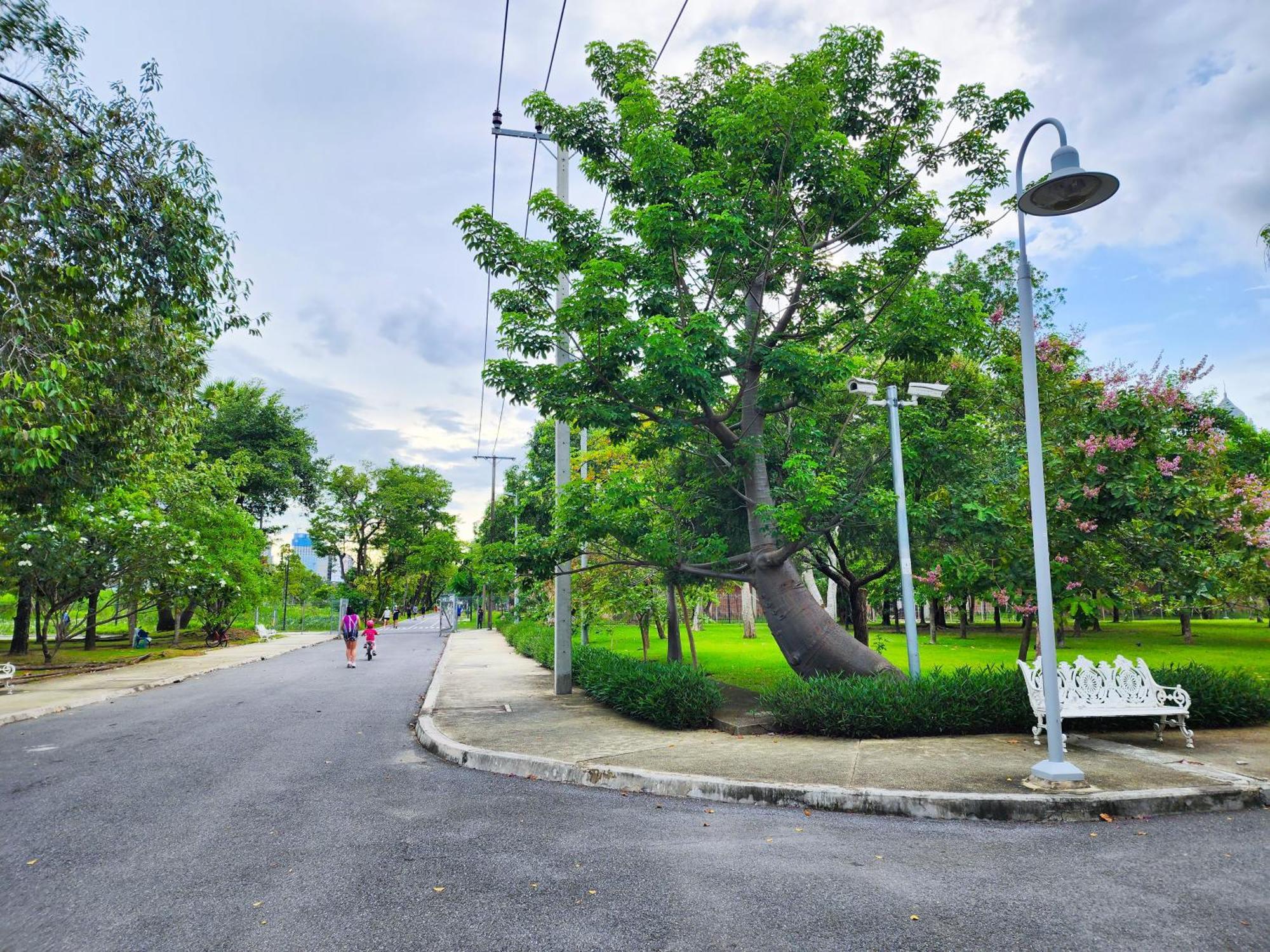 Royal Ivory Sukhumvit Nana Hotel Bangkok Luaran gambar