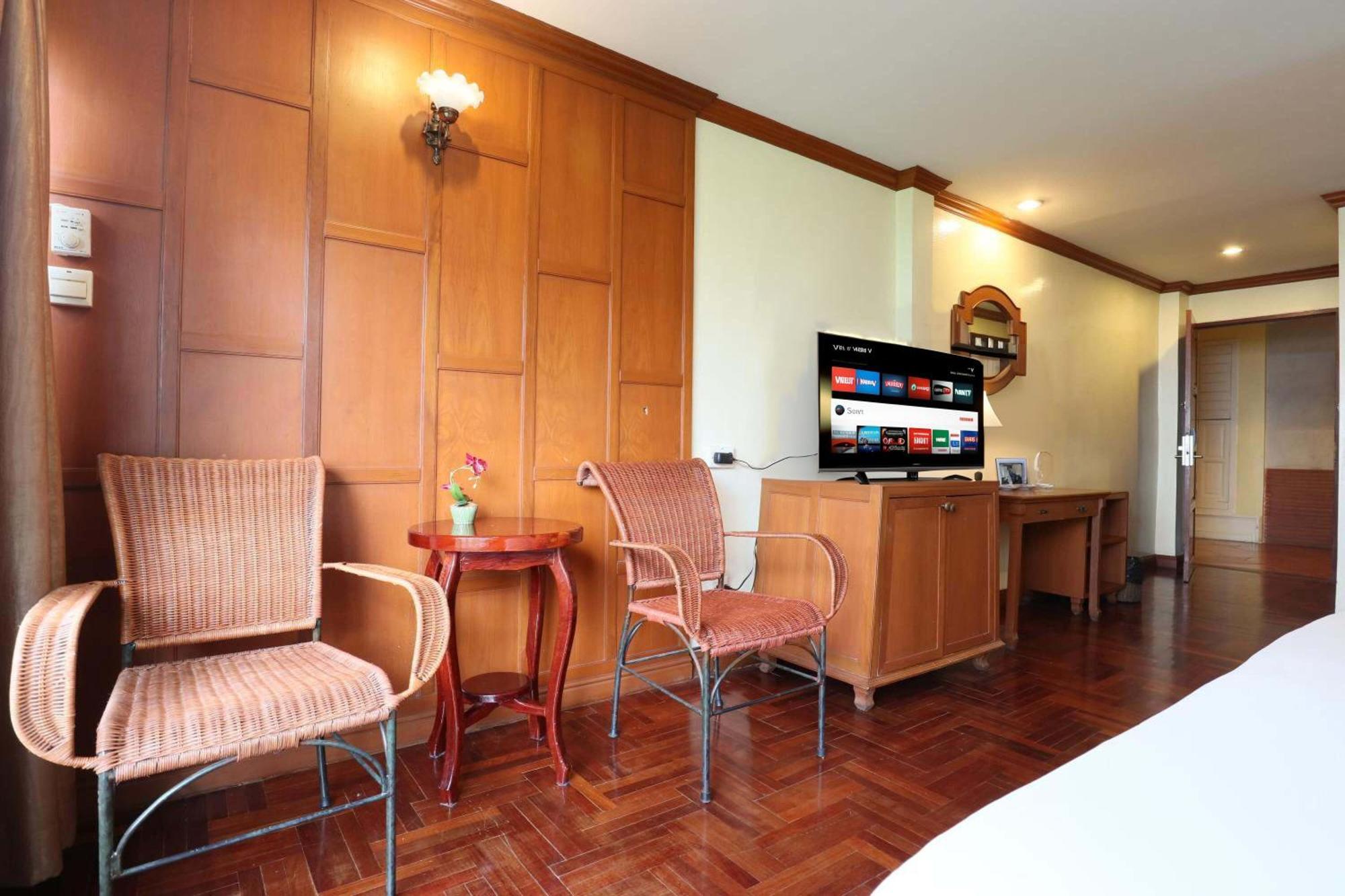 Royal Ivory Sukhumvit Nana Hotel Bangkok Luaran gambar